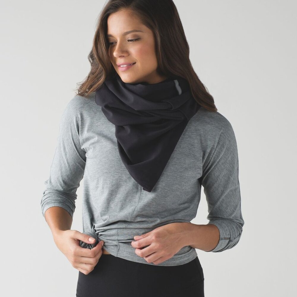 NWT!!! Lululemon Vinyasa Wrap - Black